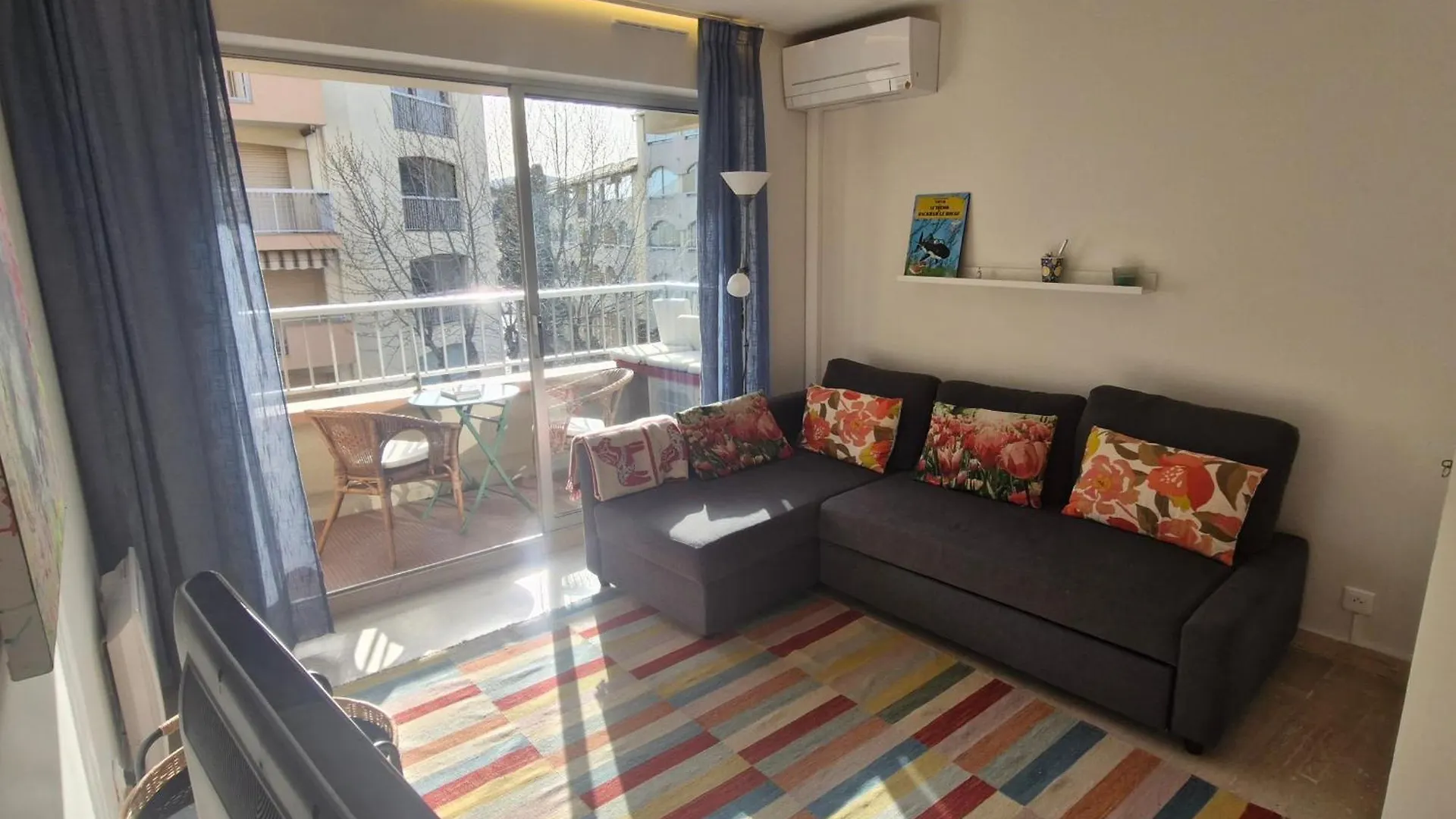 דירה Appartement Climatise 2P Avec Garage, Balcon, Centre-Ville, 50M Plage, Sainte-Maxime - Fr-1-780-36 צרפת