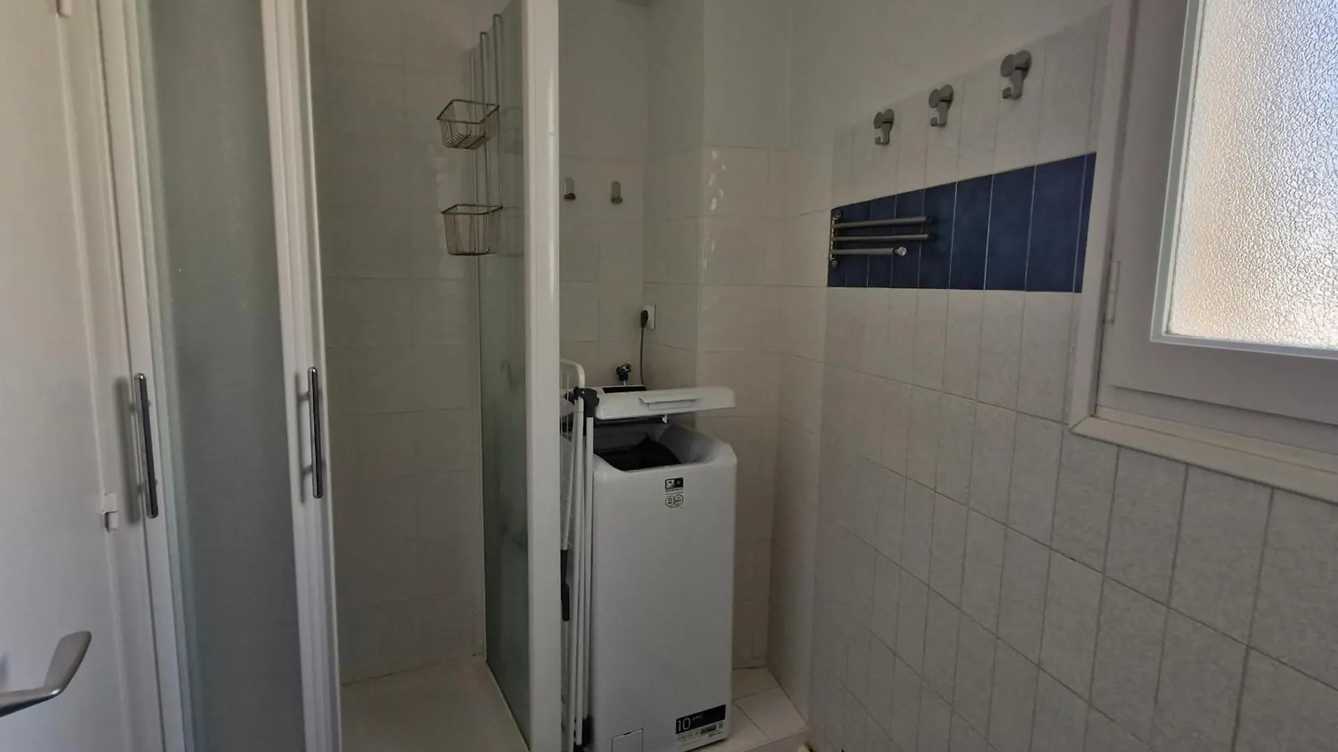 Apartment Appartement Climatise 2P Avec Garage, Balcon, Centre-Ville, 50M Plage, Sainte-Maxime - Fr-1-780-36