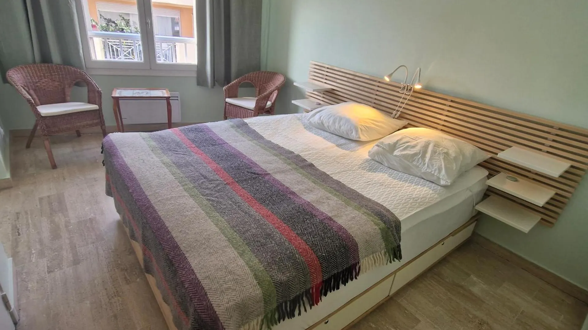 Appartement Climatise 2P Avec Garage, Balcon, Centre-Ville, 50M Plage, Sainte-Maxime - Fr-1-780-36 0*,