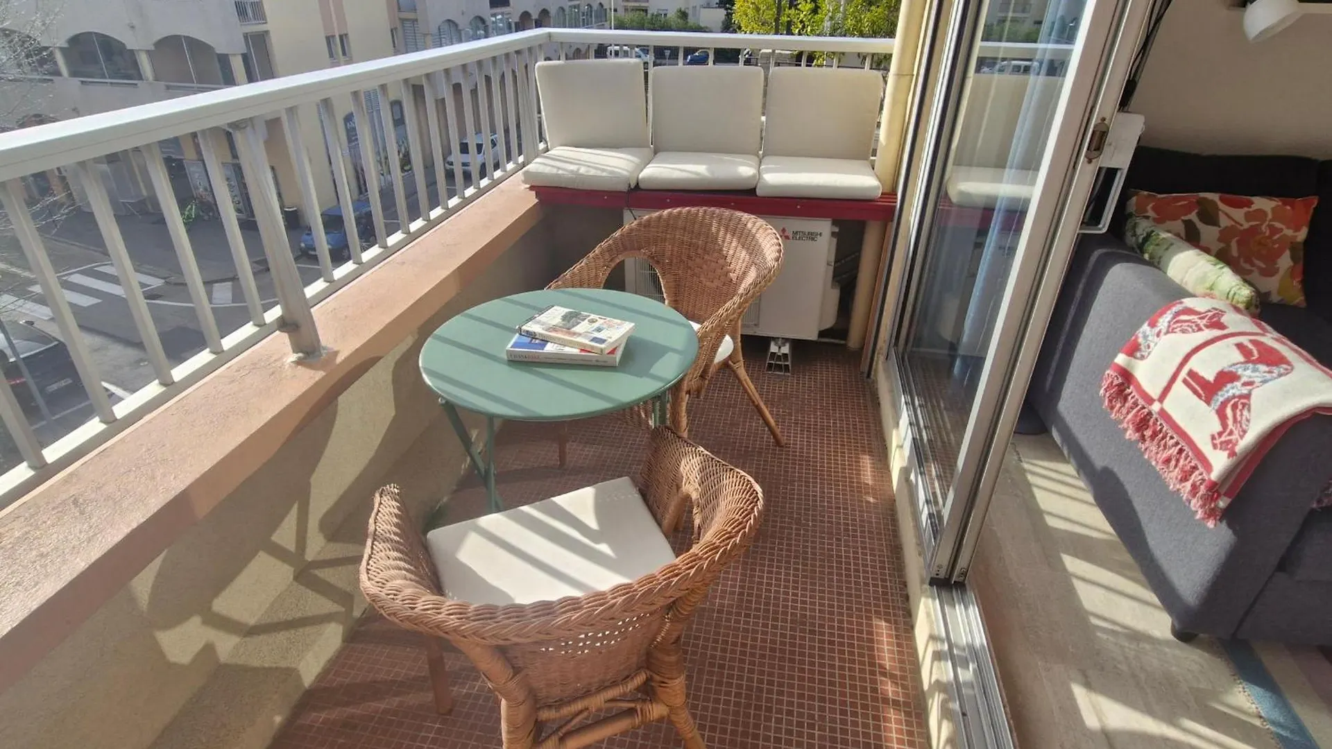 Appartement Climatise 2P Avec Garage, Balcon, Centre-Ville, 50M Plage, Sainte-Maxime - Fr-1-780-36 דירה